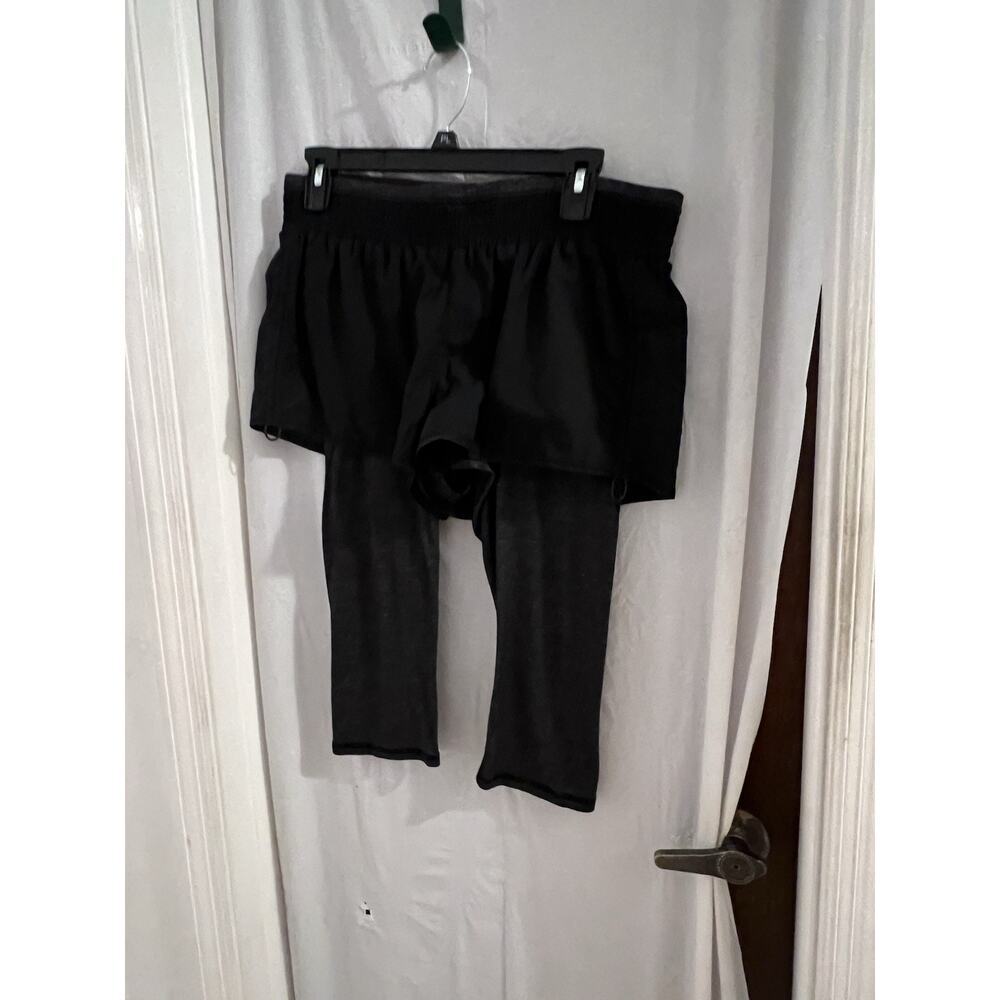 Athleta Black Crop Capri Pants With Shorts Sz M